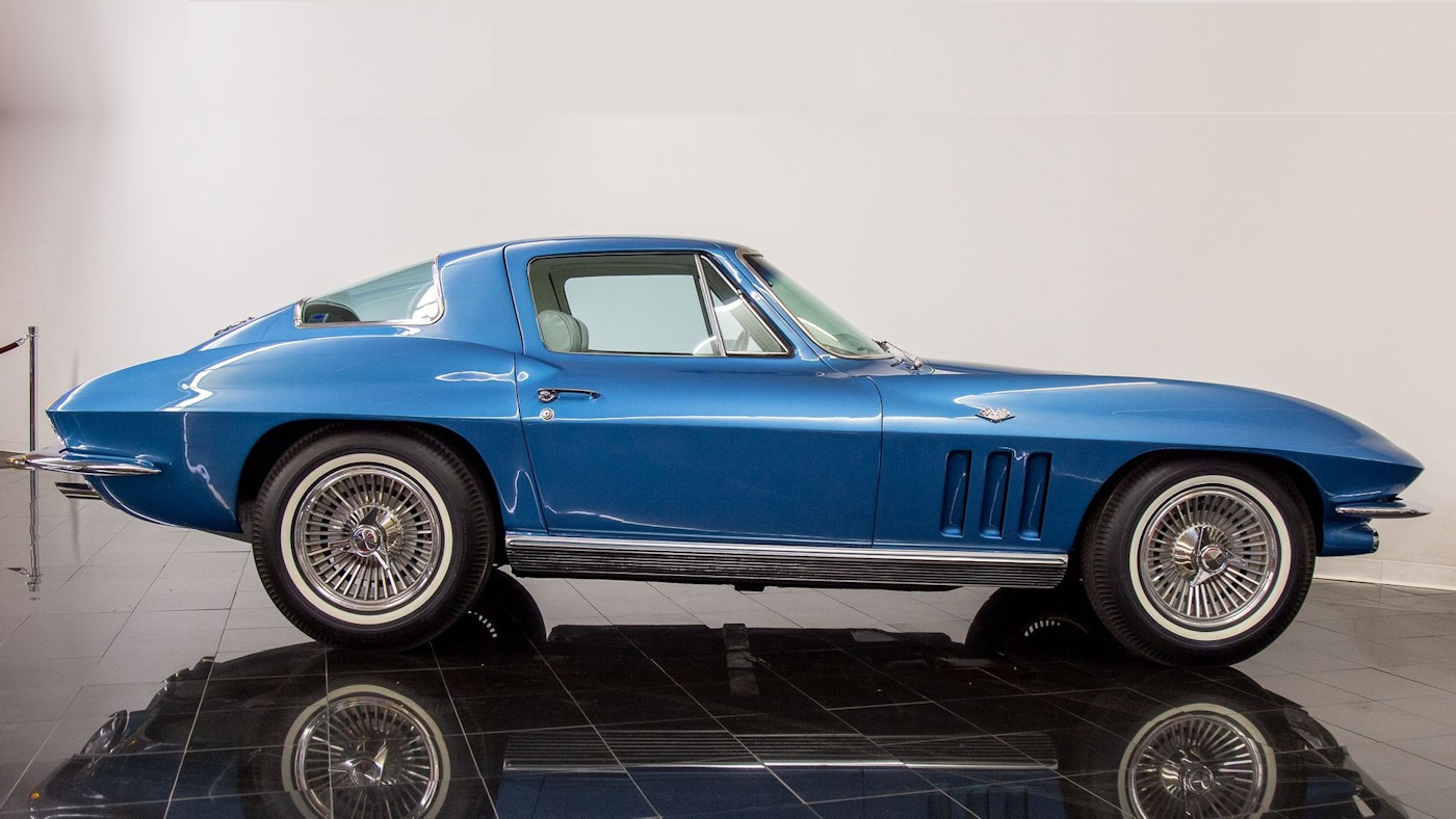 Corvette Generations/C2/C2 1966 Nassau Blue coupe.jpg